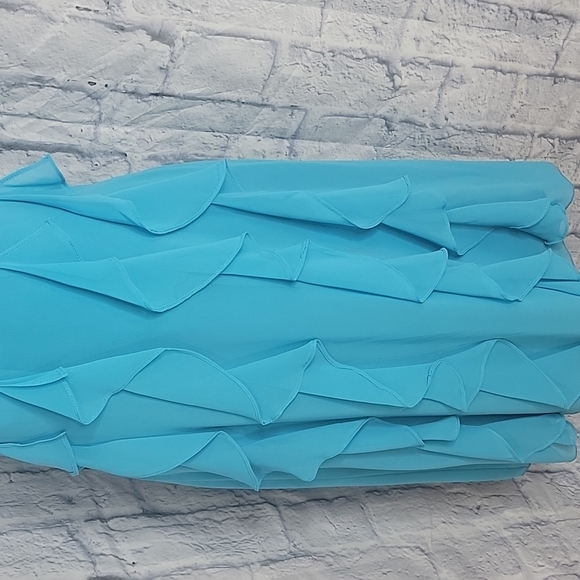 ELIZA J NEW YORK Powder Blue Pleated and Ruffled Prom Dress Size‎ 4 - Picture 3 of 9